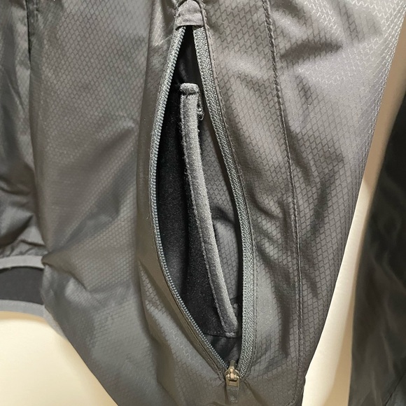 Men’s black Nike Kobe Storm-fit zip up jacket - Picture 6 of 9